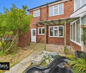 Rivington Avenue, Bispham, FY2 - Photo 6