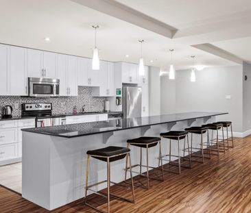 76 Place Apartments - 2 Bedroom - Photo 6