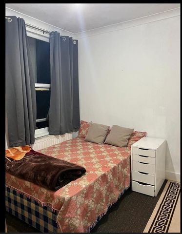 Room in a Shared House, Monega Road, E7 - Photo 2