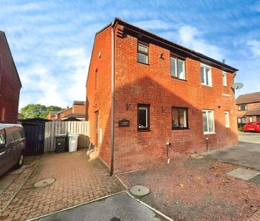 2 bedroom semi-detached house to rent - Photo 4