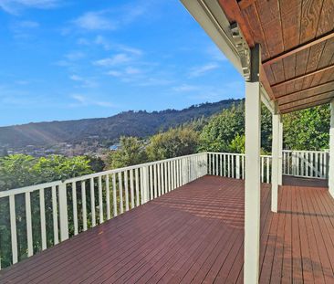3 bedroom home ready for tenants to move in and enjoy. - Photo 1