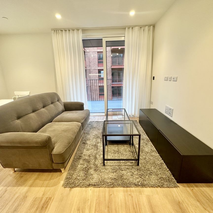 1 Hawser Lane, Poplar, London, E14 - Photo 1