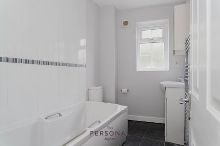 Hylands Mews, Epsom - Photo 2