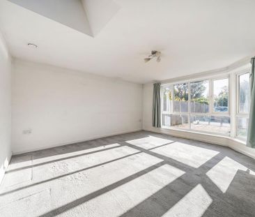 2 bedroom detached bungalow to rent - Photo 1