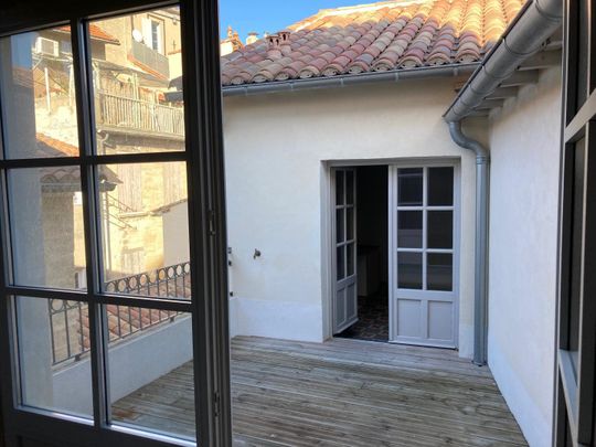 location Appartement F3 DE 79.43m² À AVIGNON - Photo 1