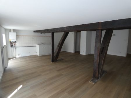 Location Appartement 3 pièces 83m² BEAUNE 21200 - Photo 3
