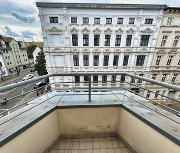 Attraktive 3-Raumwohnung mit 2 Balkonen, Einbauküche und Aufzug - Photo 1