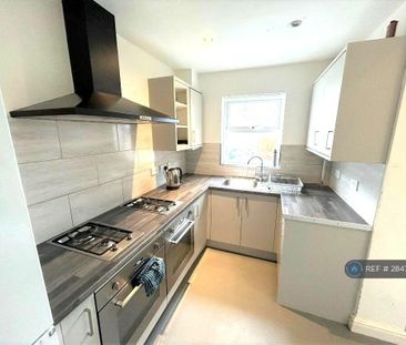 1 bedroom in a house share to rent - Photo 6