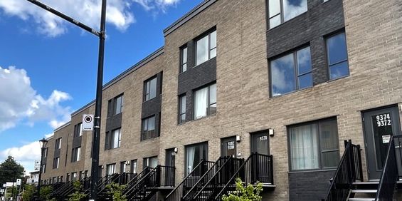 CONDO 4 1-2+GRAND BALCON+PARKING OPTION - Photo 3