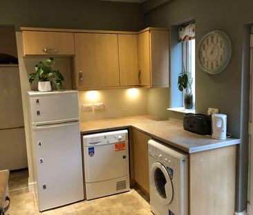 UK Award Winning, exceptionally high standard, design-led, immacula... - Photo 3