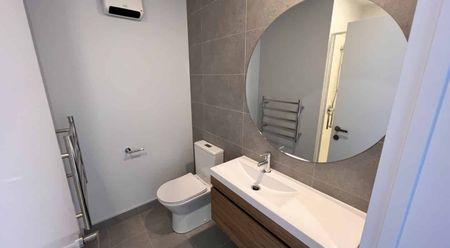 Two Bedroom Townhouse with 1x Carpark - Photo 3