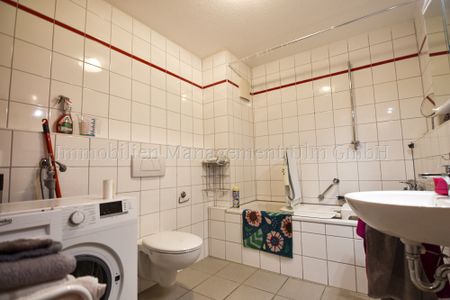 Schöne und helle 3-Zimmer Wohnung mit Balkon, Hausmeisterservice und TG-Stellplatz! - Foto 3