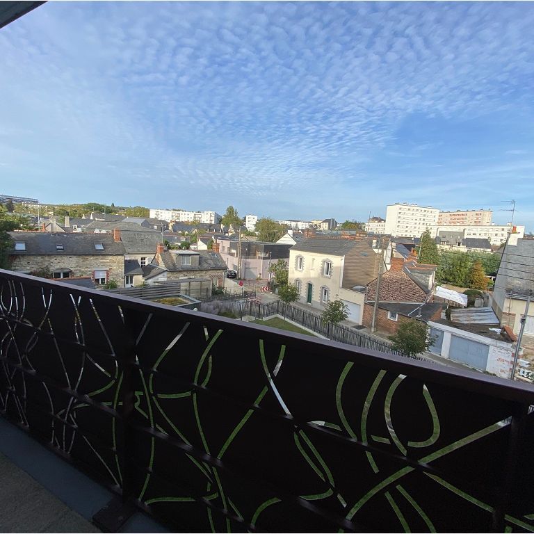 1 pièce meublée Jeanne d’Arc – - Photo 1