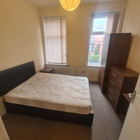 5 Bed - 238 Cardigan Road, Hyde Park, Leeds - LS6 1QL - Student - Photo 1