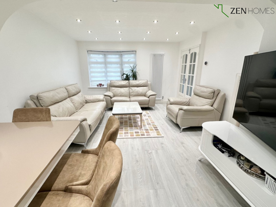 3 bedroom end of terrace house to rent - Photo 1