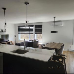 Appartement 5 1/2 à louer - Photo 2