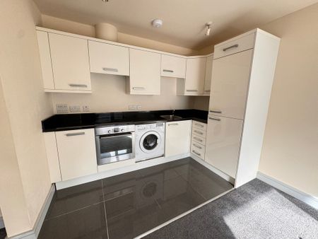 School Street, Willenhall, Wolverhampton - Photo 3