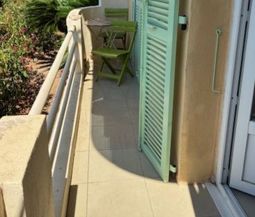 CAP DE NICE - AGREABLE 2 PIECES MEUBLE DE 37M² A LOUER - AU CALME - BALCON AVEC VUE MER - CLIMATISE - Photo 4