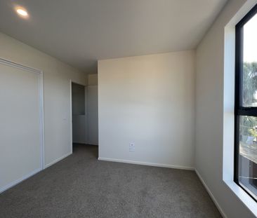 2/389 Armagh Street, Linwood - Photo 3