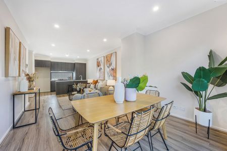 Stunning As-New Townhouse Close to Sand & Sea - Photo 4