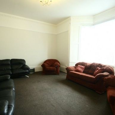 8 Bed - **bills Included** Elmwood Street, City Centre, Sunderland - Photo 1