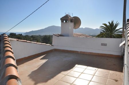 Super Rustic Villa in Entre Naranjos Y Flores Alfaz Del Pi For Long Term Rental - Photo 2