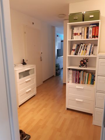 Beautiful apartment with terrace in a quiet and green setting - Photo 4