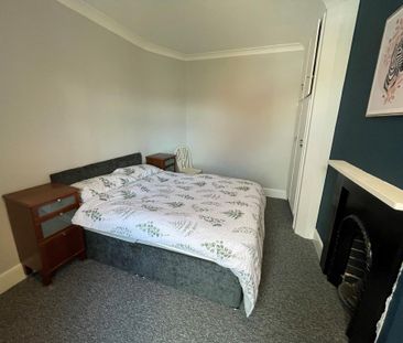 1 bedroom in a house share to rent - Photo 6