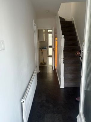 3 Bed Terraced House, Westcombe Avenue, CR0 - Photo 1