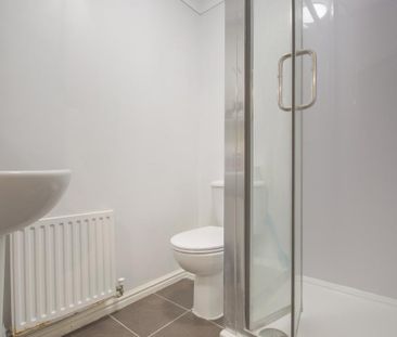 1 bedroom in a house share to rent - Photo 6