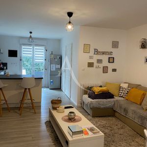 Location Maison 3 pièces 64m² - Photo 2