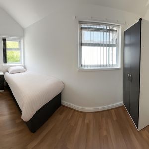 Room in a Shared House, Selsey Road, B17 - Photo 2
