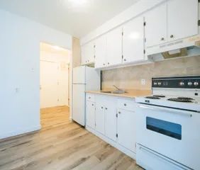 1 room apartment of 31m² in Montreal - Photo 2