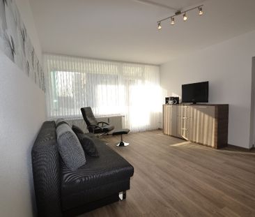 Möbliert u. bezugsfertig – Ihr Zuhause mit Loggia und Grünblick - Foto 1