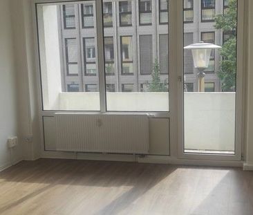 Schöne 3 Raumwohnung mit Südbalkon - Photo 3