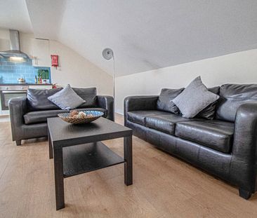 Apt 17, 47-49 East Parade - Photo 1