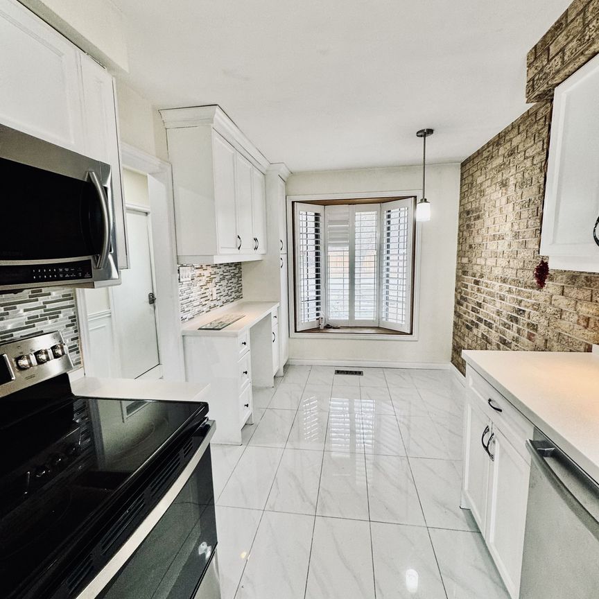 For Lease - 1062 Havendale Boulevard, Burlington, Ontario - Photo 1