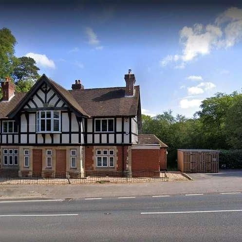 Old Queens Arms, Farnham Road, Ewshot, Surrey, GU10 - Photo 1