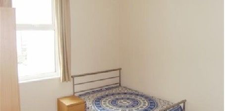 *** 4 Bedroom house *** - Photo 2