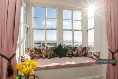 3 bedroom penthouse to rent - Photo 5