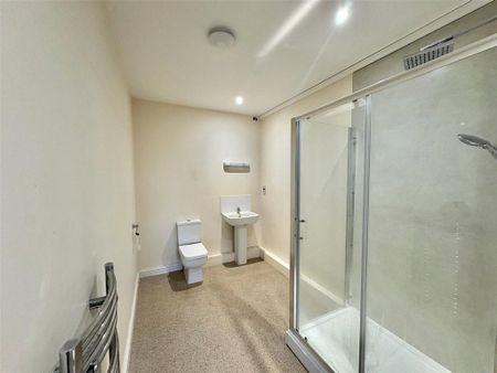 2 bedroom apartment to rent - Photo 4