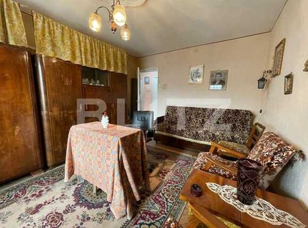 Apartament de 2 camere, 54 mp, decomandat, zona strazii Parang - Photo 4
