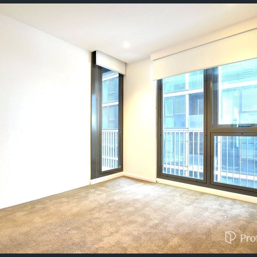 305/98 Fawkner Street, Southbank VIC 3006 - Photo 1