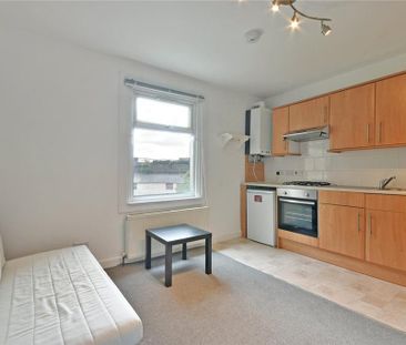 Studio to rent - Photo 6