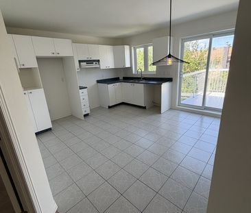 4 1/2 à Louer Très Bien Situé à Vimont - Photo 1