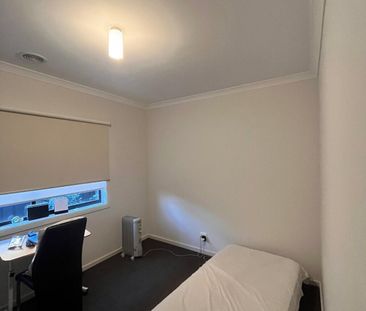 Tarneit - Photo 2
