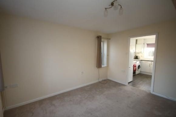 2 bedroom semi-detached house to rent - Photo 1