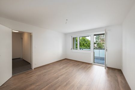 Grosszügige Wohnung mit grossem Balkon - Foto 2