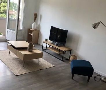 Location Appartement 3 pièces 55m² ST EGREVE 38120 - Photo 2