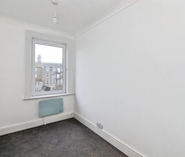 7 bedroom house to rent - Photo 3